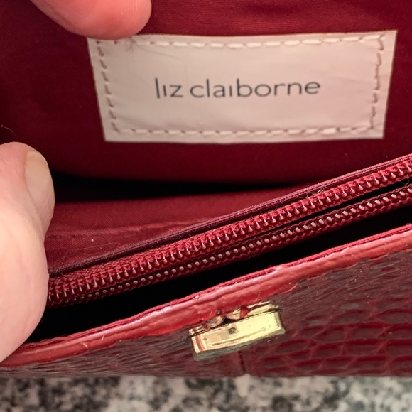 Liz Claiborne Red Purse - Picture 3 of 4